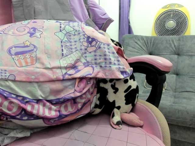 Jeniferbody000 live cam on BongaCams