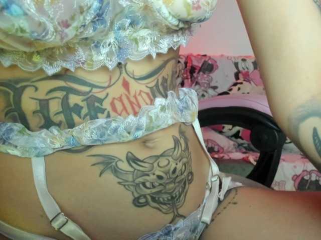 Jeniferbody000 live cam on BongaCams
