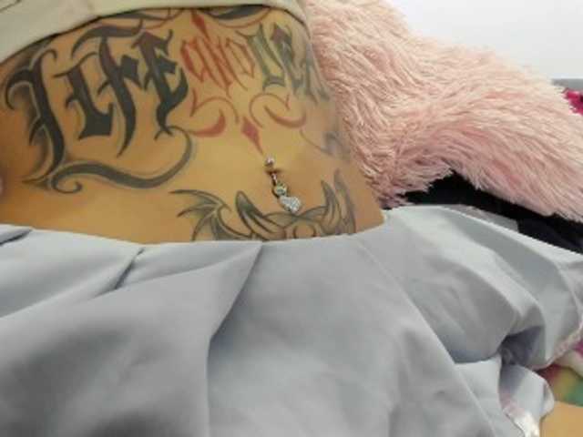 Jeniferbody000 live cam on BongaCams