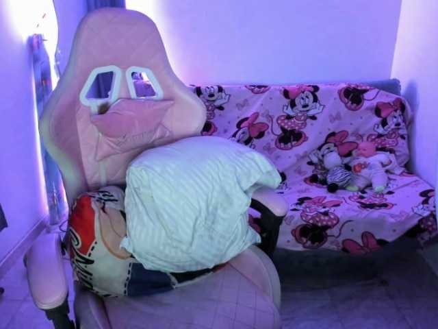 Jeniferbody000 live cam on BongaCams