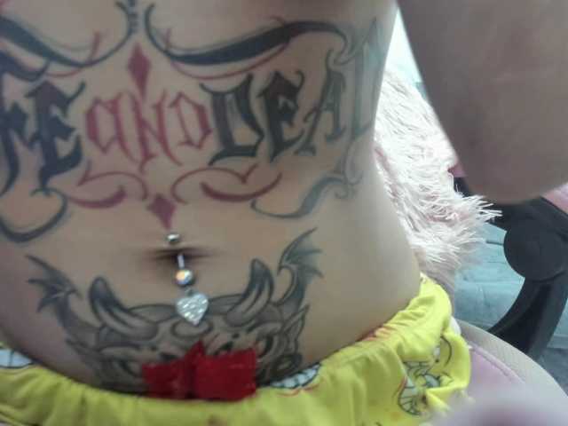 Jeniferbody000 live cam on BongaCams