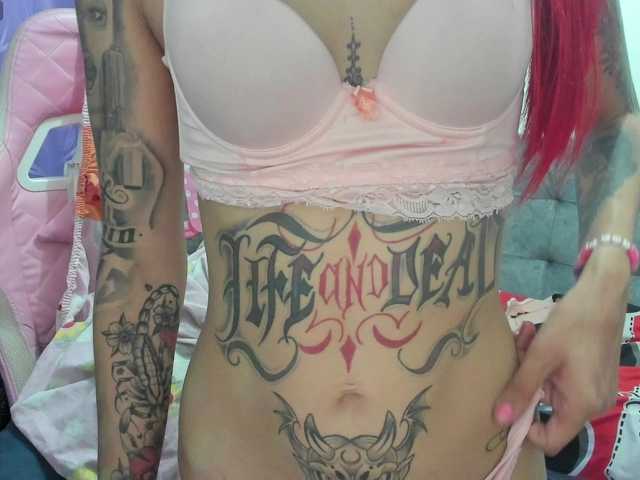 Jeniferbody000 live cam on BongaCams