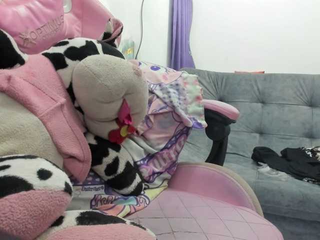 Jeniferbody000 live cam on BongaCams
