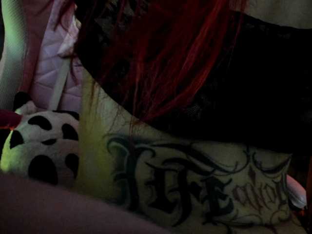 Jeniferbody000 live cam on BongaCams