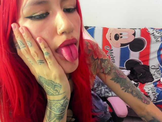 Jeniferbody000 live cam on BongaCams