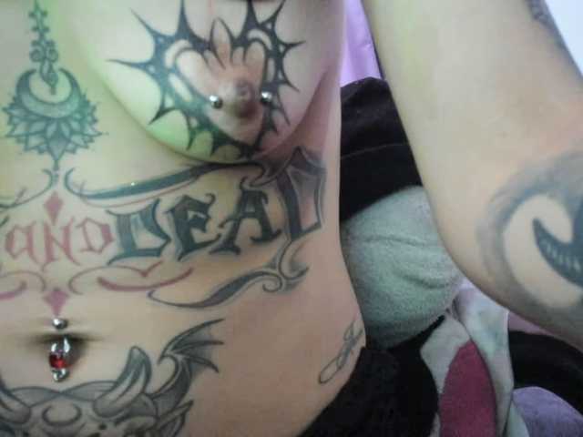 Jeniferbody000 live cam on BongaCams