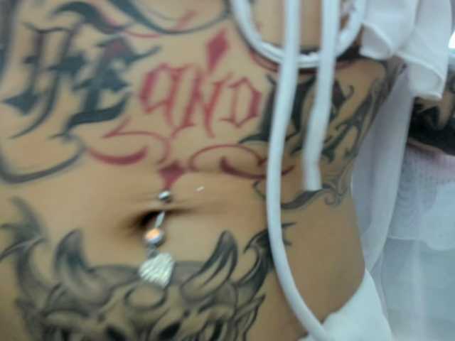 Jeniferbody000 live cam on BongaCams