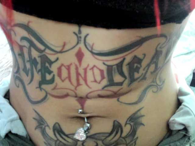 Jeniferbody000 live cam on BongaCams