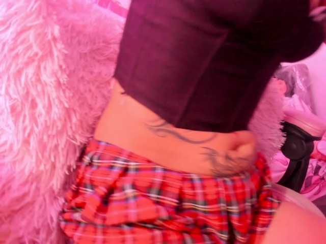 Jeniferbody000 live cam on BongaCams