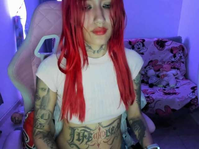 Jeniferbody000 live cam on BongaCams