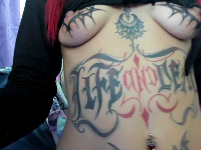 Jeniferbody000 live cam on BongaCams