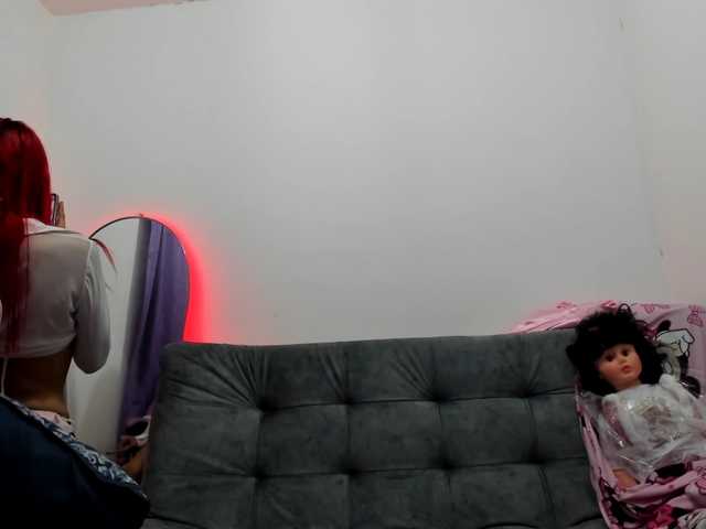Jeniferbody000 live cam on BongaCams