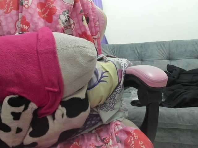 Jeniferbody000 live cam on BongaCams