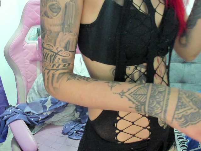 Jeniferbody000 live cam on BongaCams