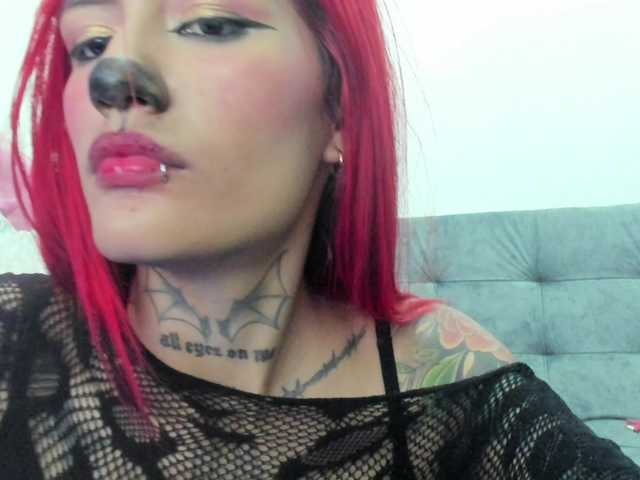 Jeniferbody000 live cam on BongaCams