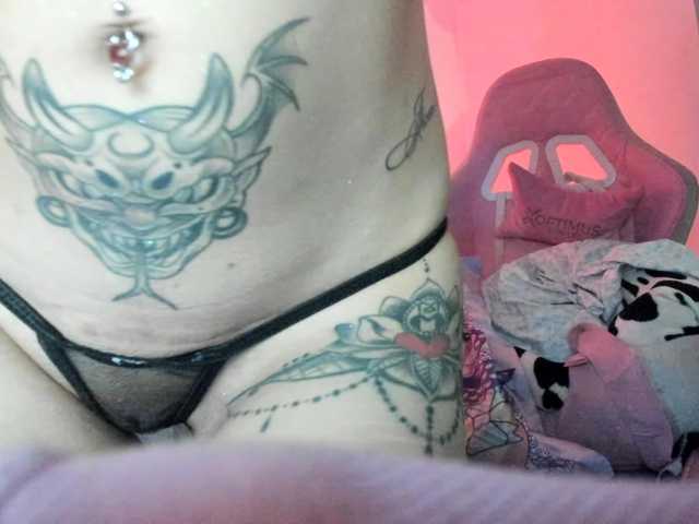 Jeniferbody000 live cam on BongaCams