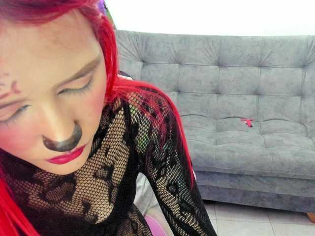 Jeniferbody000 live cam on BongaCams