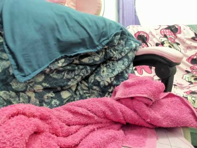 Jeniferbody000 live cam on BongaCams