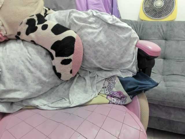 Jeniferbody000 live cam on BongaCams