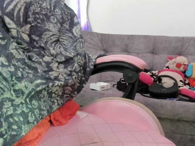 Jeniferbody000 live cam on BongaCams