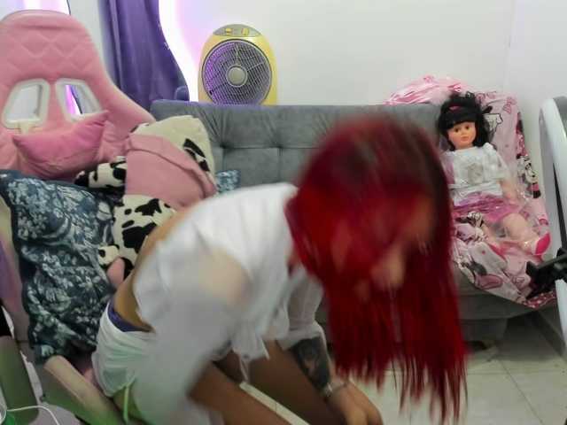 Jeniferbody000 live cam on BongaCams