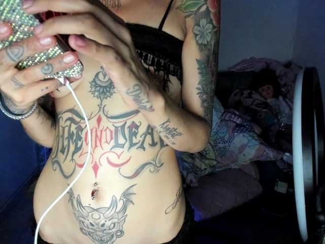Jeniferbody000 live cam on BongaCams