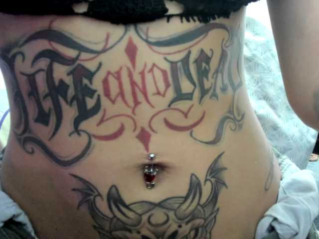 Jeniferbody000 live cam on BongaCams