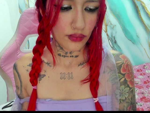 Jeniferbody000 live cam on BongaCams