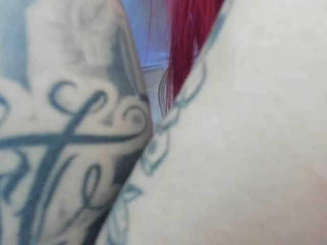 Jeniferbody000 live cam on BongaCams
