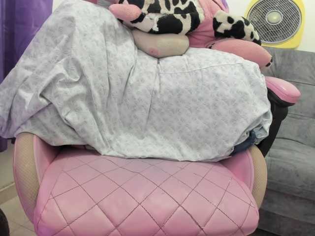 Jeniferbody000 live cam on BongaCams
