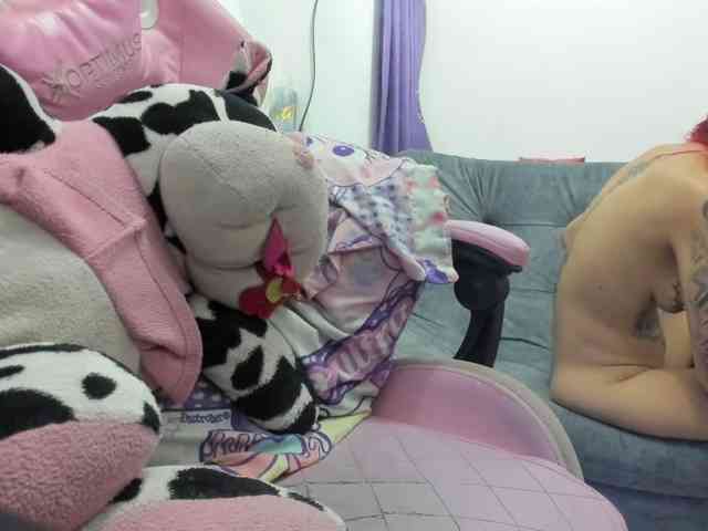 Jeniferbody webcam