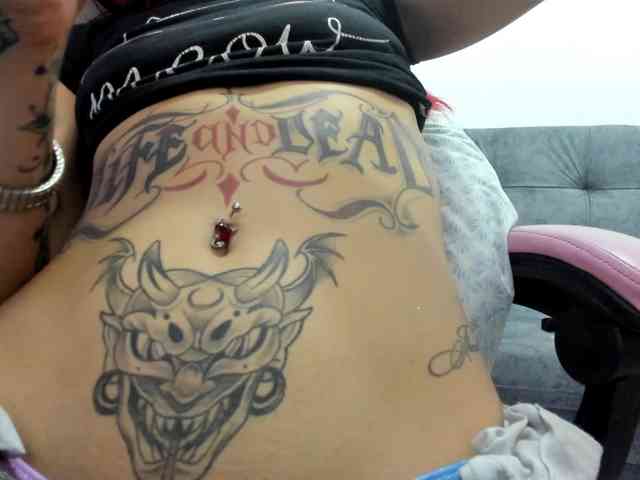Jeniferbody webcam