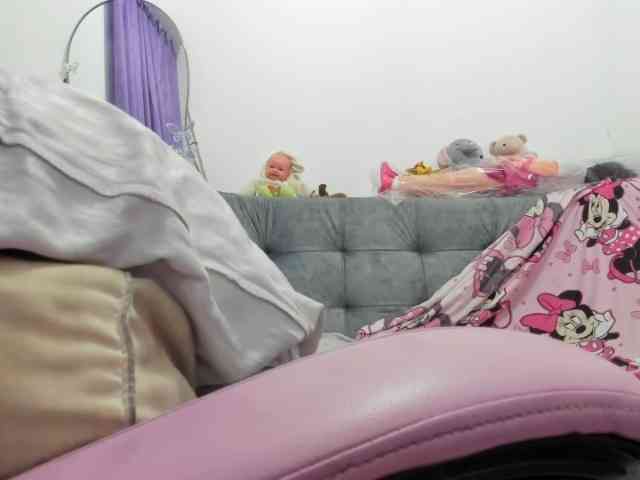 Jeniferbody webcam