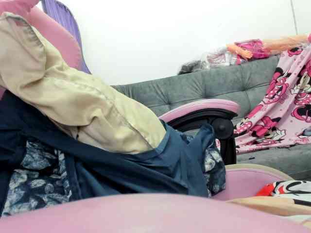 Jeniferbody webcam