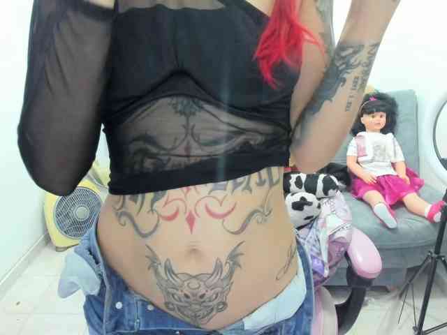 Jeniferbody webcam