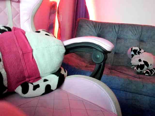 Jeniferbody webcam
