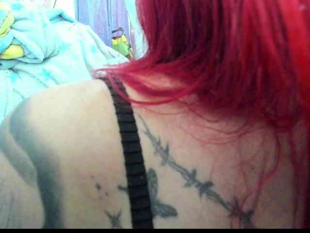 Jeniferbody webcam
