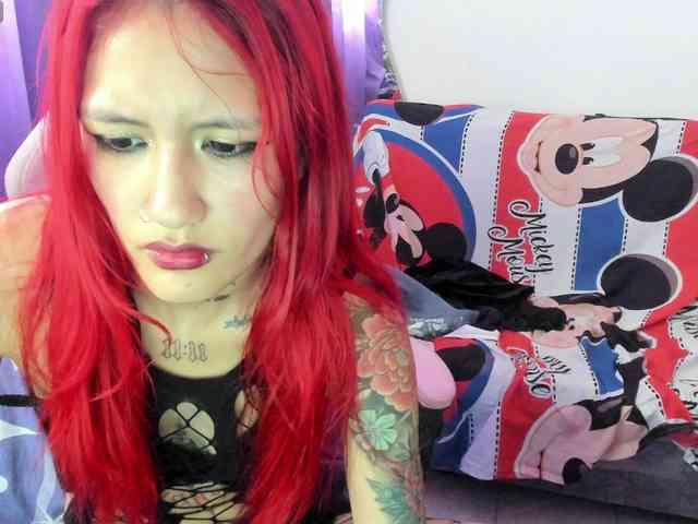 Jeniferbody webcam
