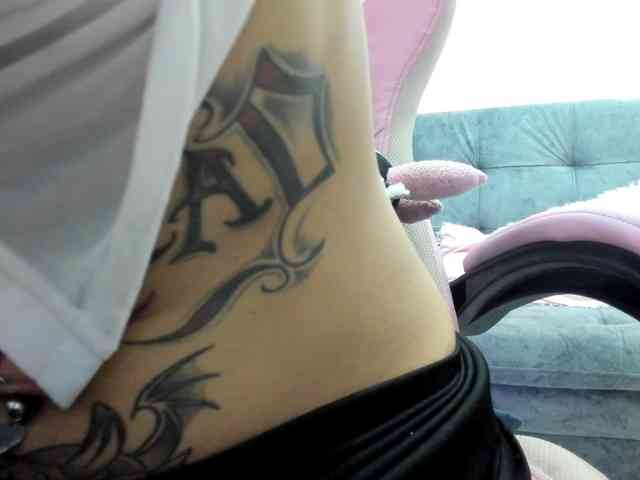 Jeniferbody webcam
