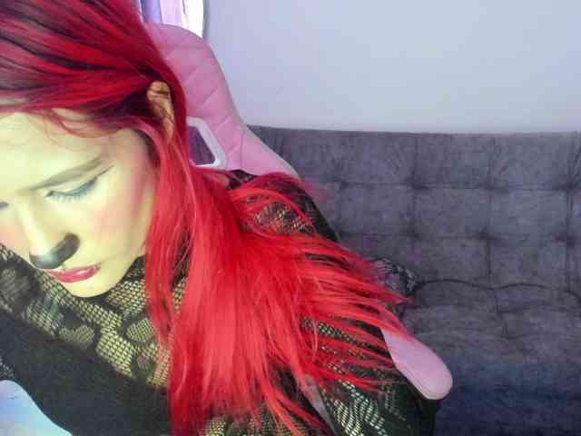 Jeniferbody webcam