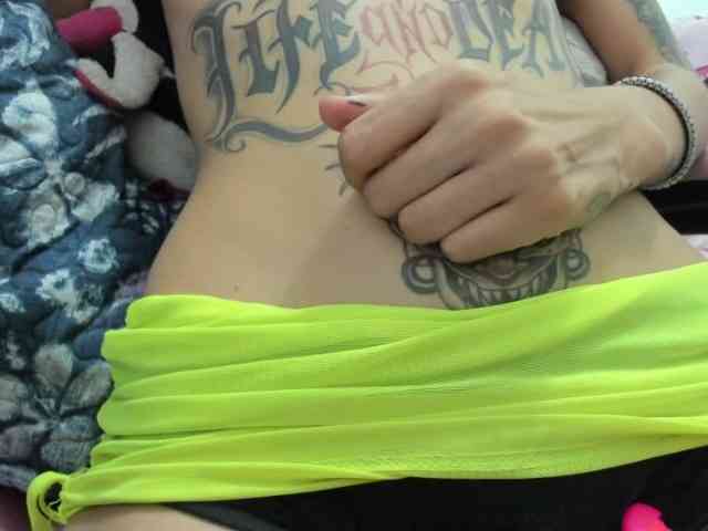 Jeniferbody webcam