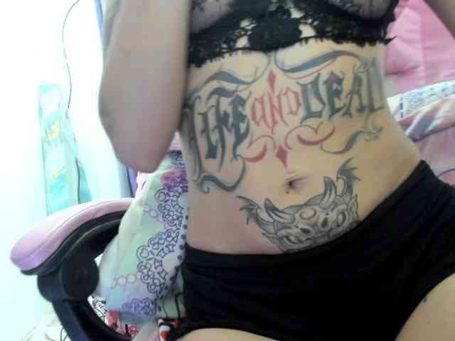 Jeniferbody webcam