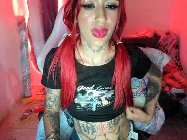 Jeniferbody webcam
