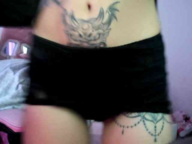 Jeniferbody webcam