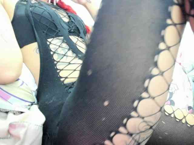 Jeniferbody webcam