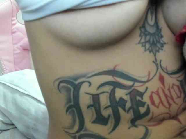 Jeniferbody webcam