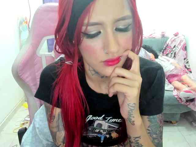 Jeniferbody webcam