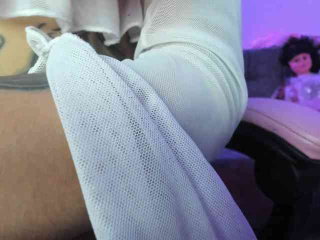 Jeniferbody webcam