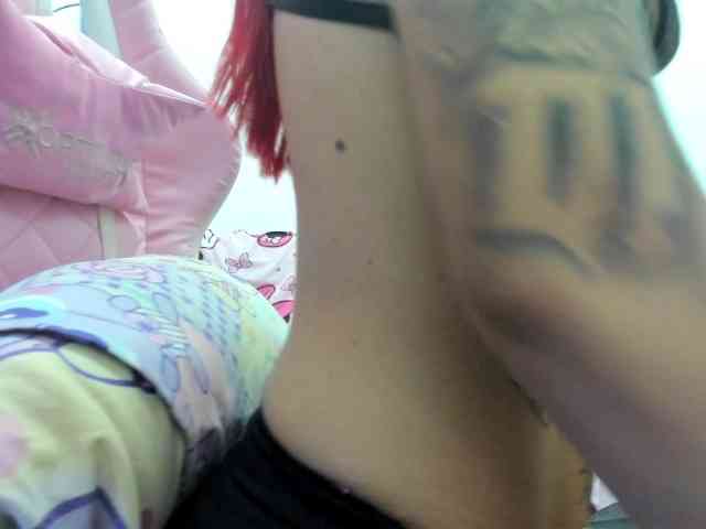 Jeniferbody webcam