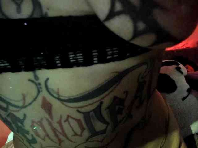 Jeniferbody webcam